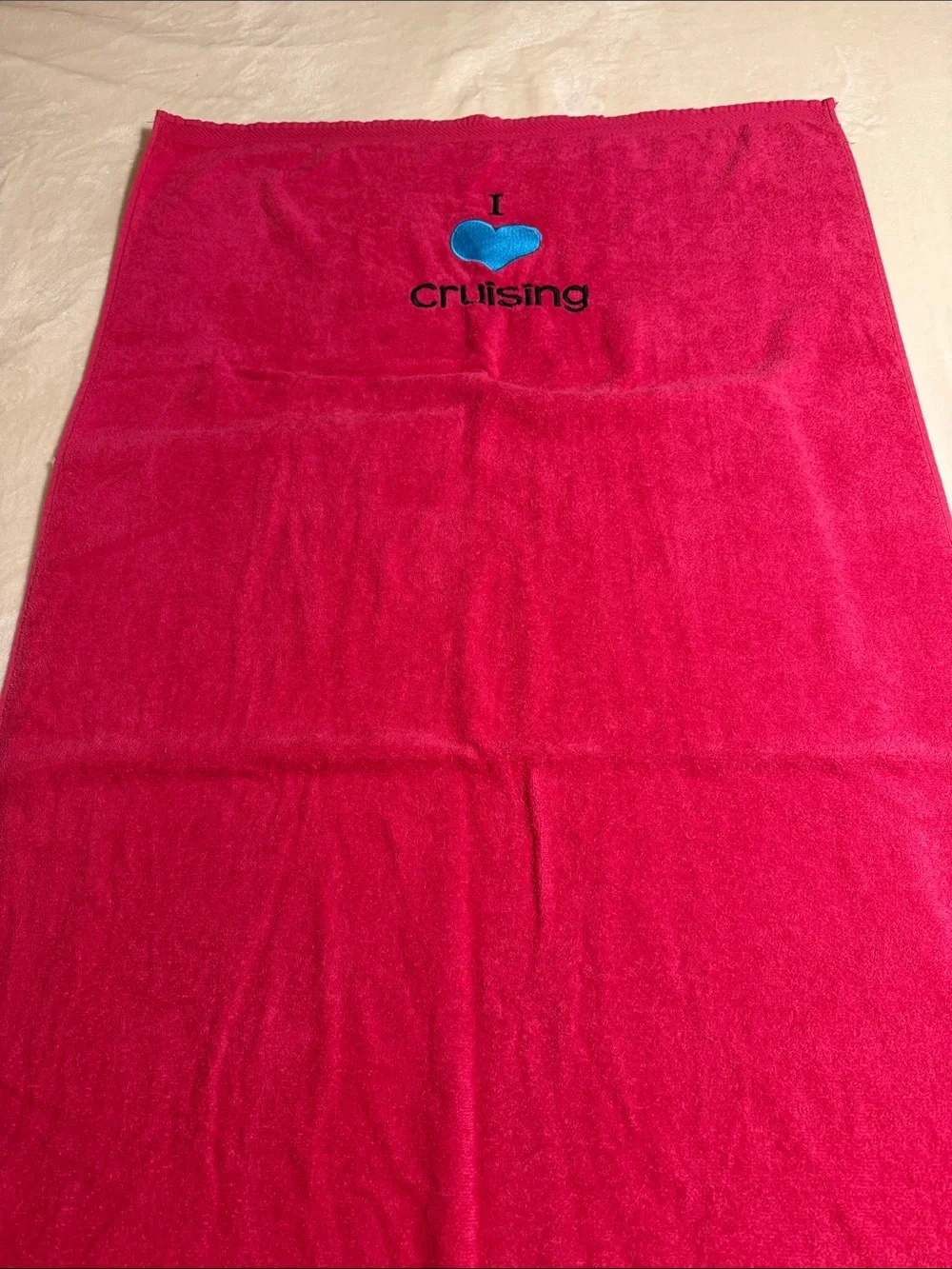 I ♥ Cruising Hot Pink  Embroidered Beach Towel Features plush Texture NWOT